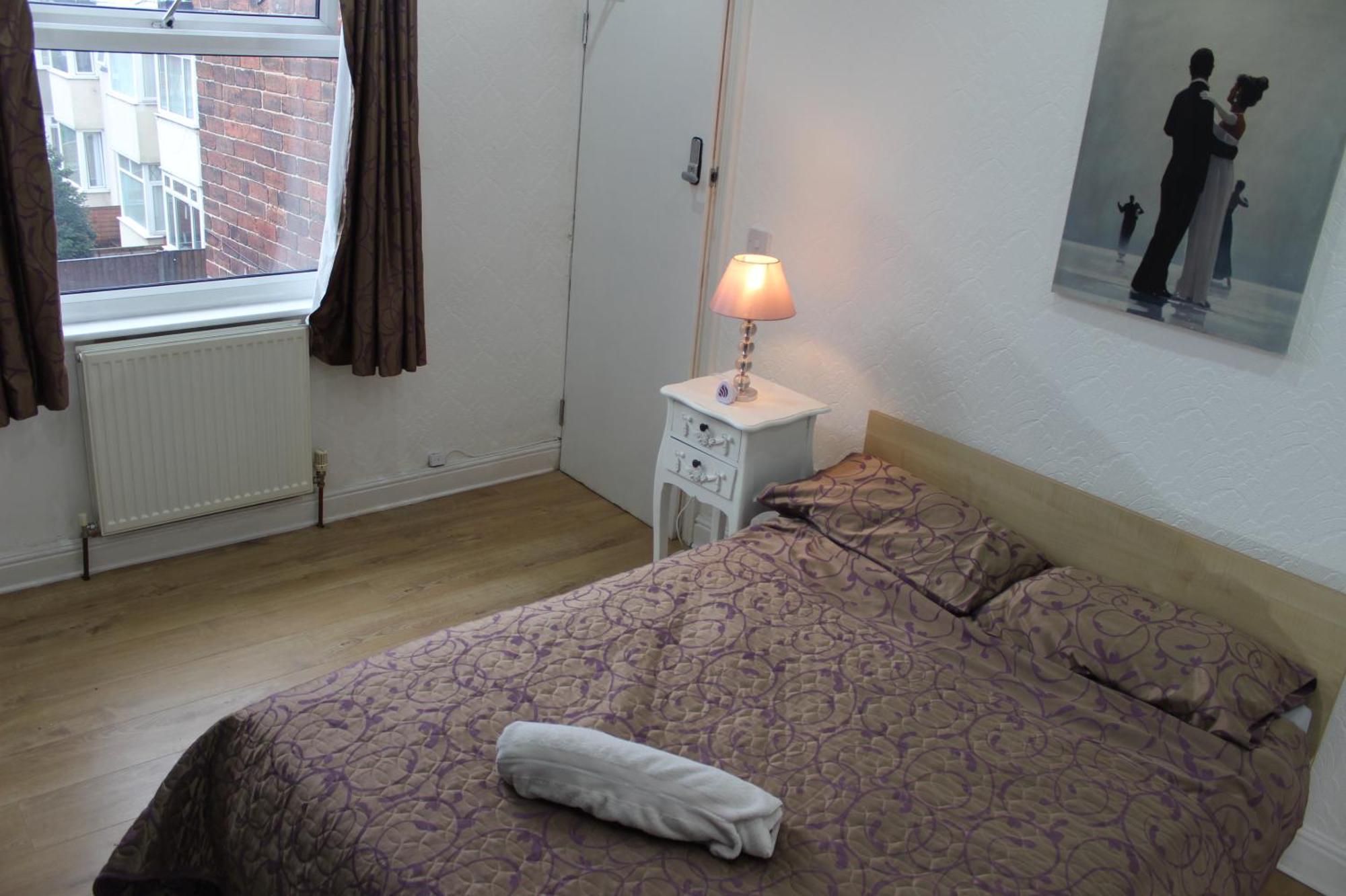 Mother-In-Law Guest House Hotel Leeds ليدز المظهر الخارجي الصورة