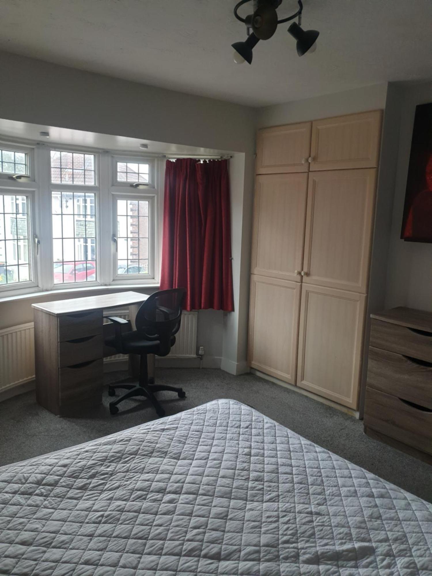 Mother-In-Law Guest House Hotel Leeds ليدز المظهر الخارجي الصورة
