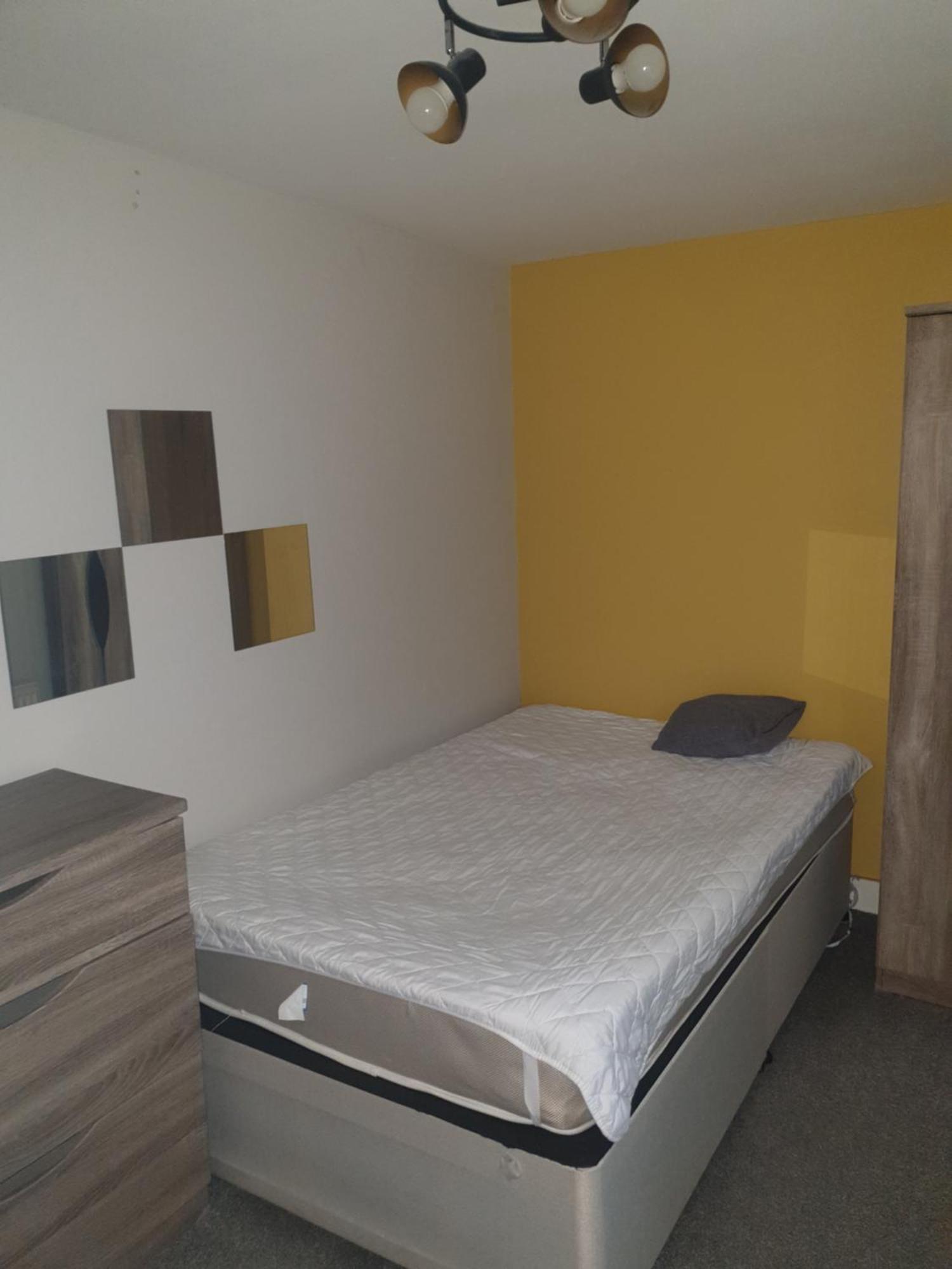 Mother-In-Law Guest House Hotel Leeds ليدز المظهر الخارجي الصورة