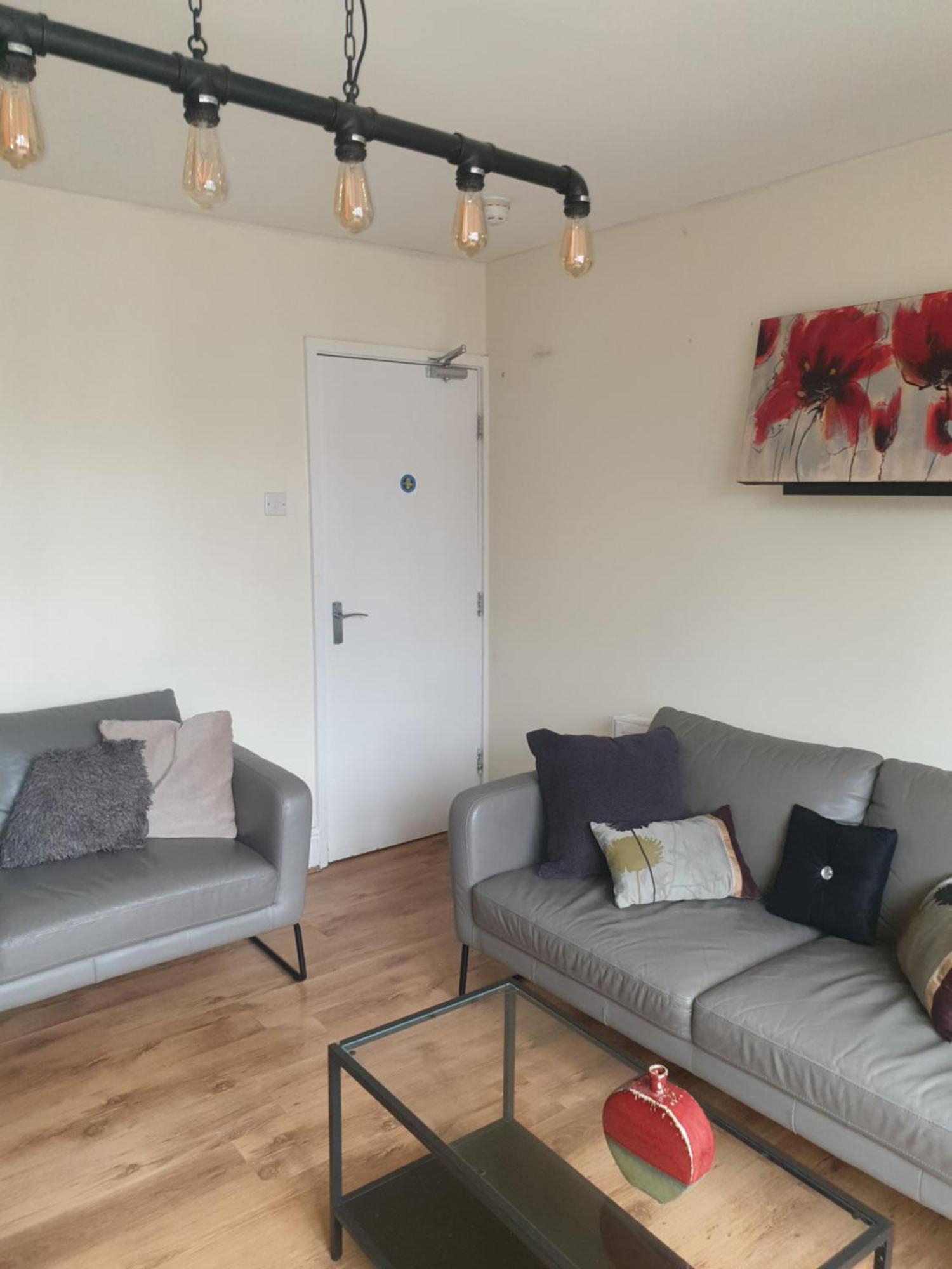 Mother-In-Law Guest House Hotel Leeds ليدز المظهر الخارجي الصورة